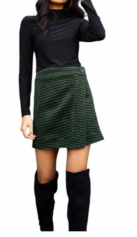 Dally Mini Skirt In Green Dot