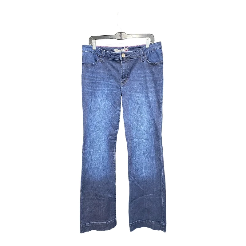 Jeans Flared By Wrangler In Blue Denim, Size: 14