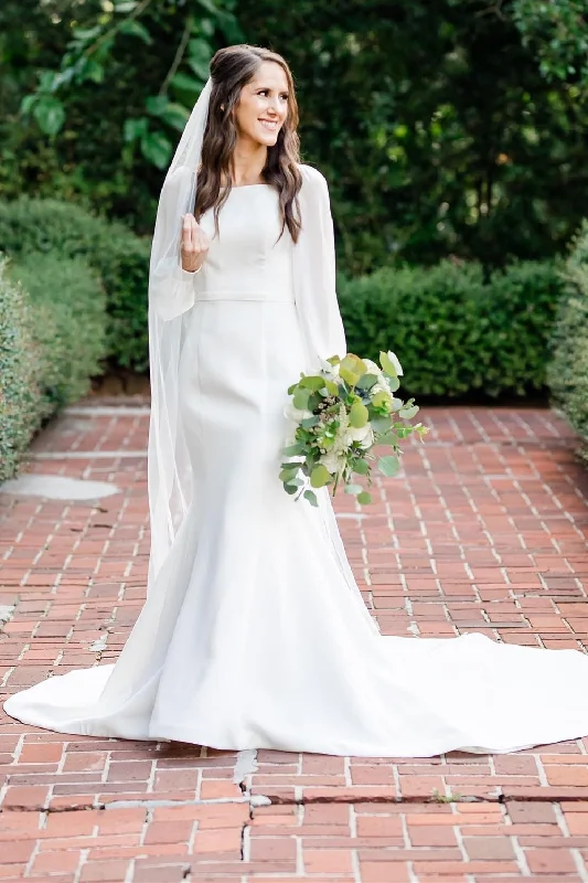 White Long Sleeve Trumpet Long Wedding Dress